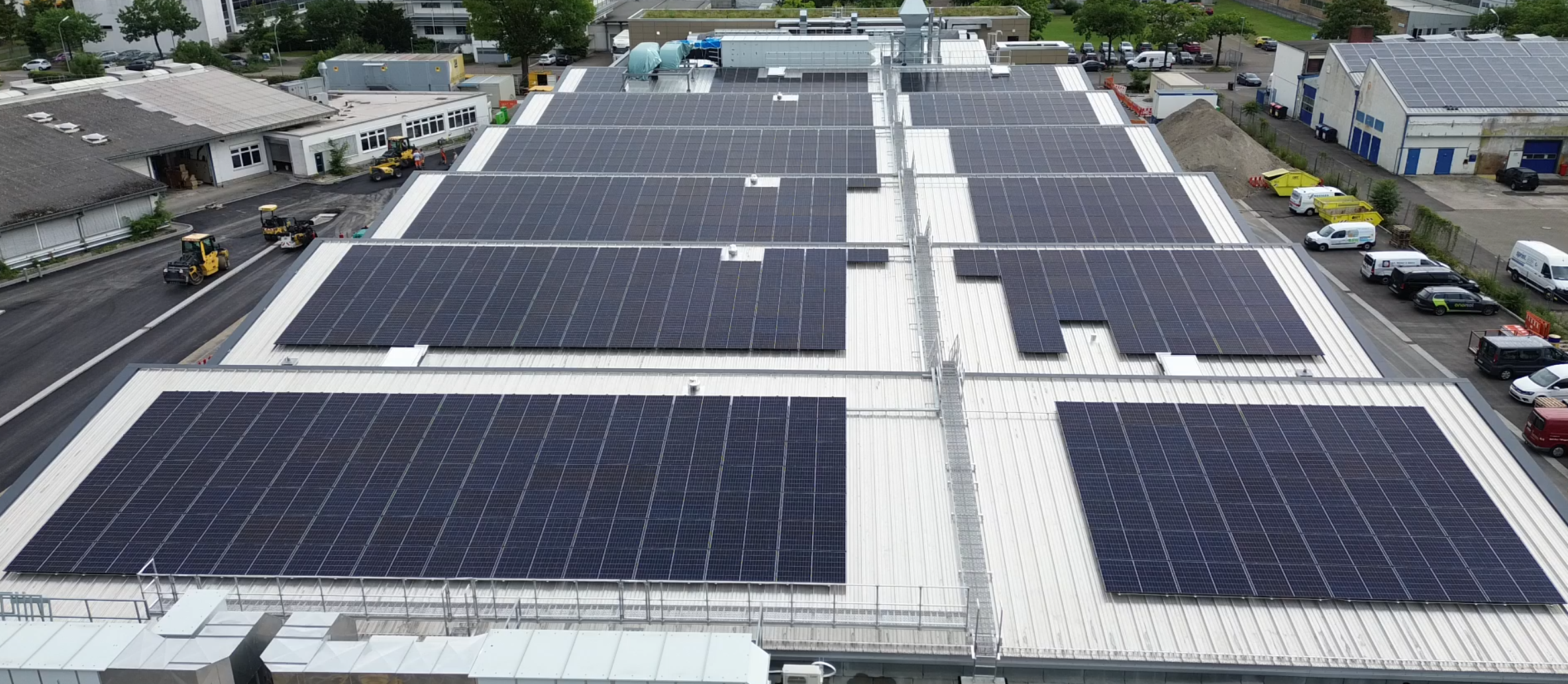 Photovoltaik Großanlage auf Industriedach